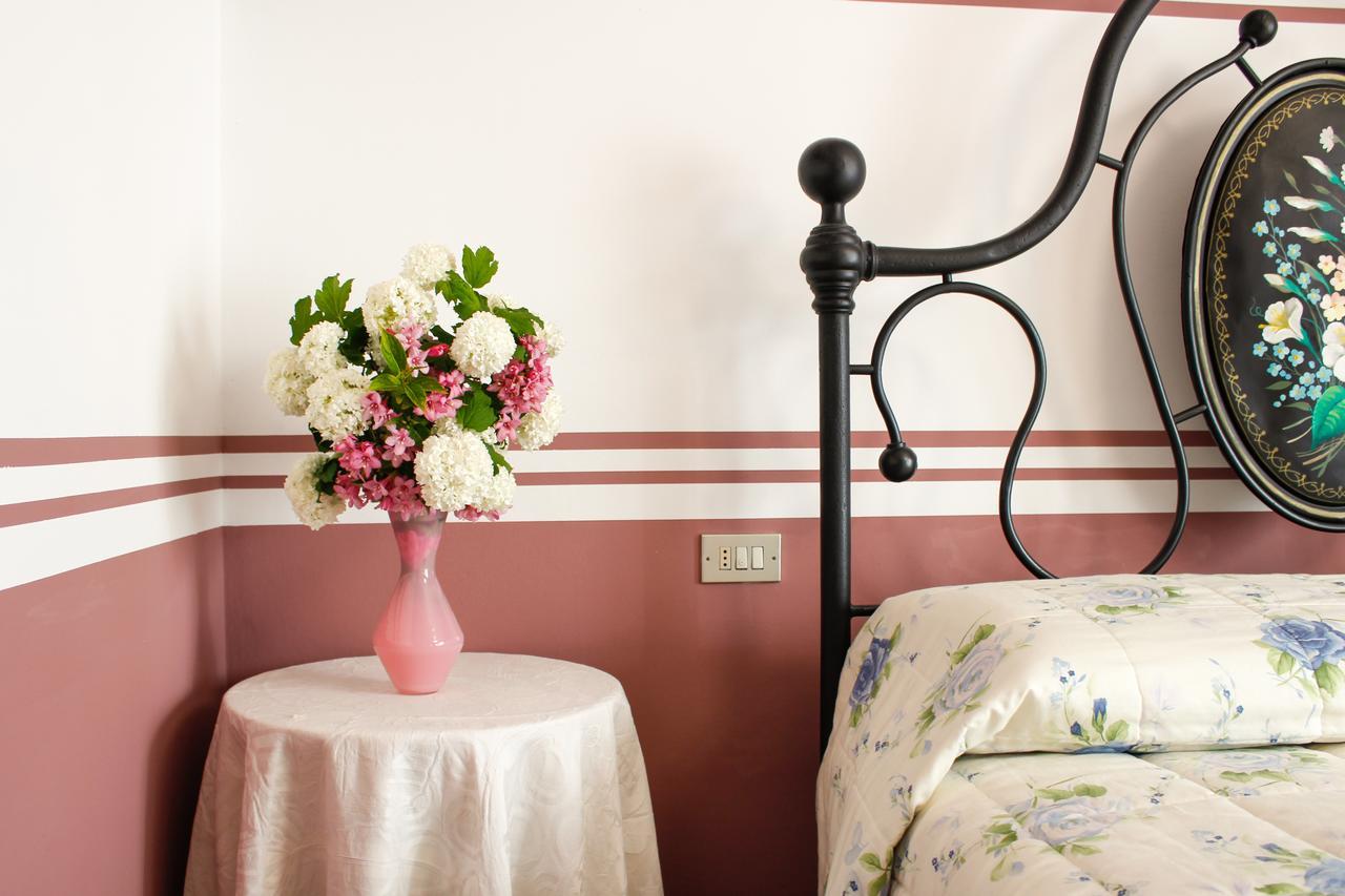 B&B Dimora Morelli Gubbio Extérieur photo